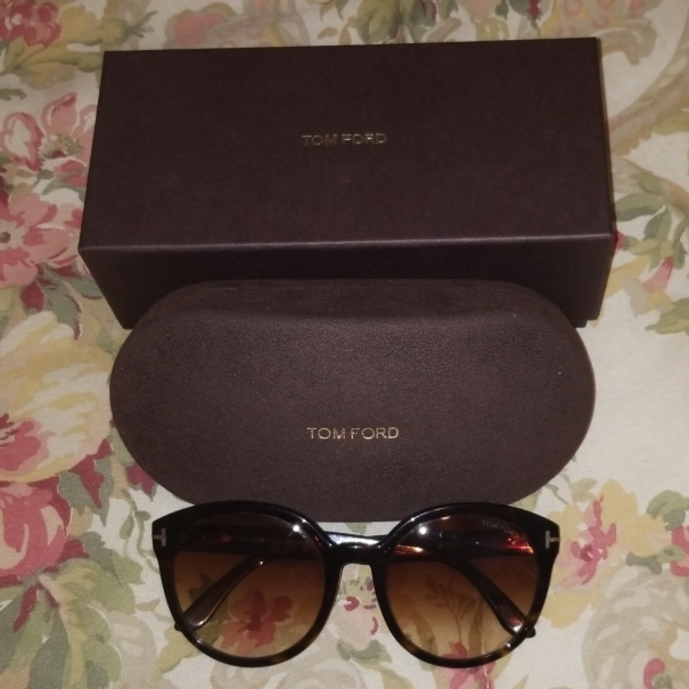 Black & Brown Gradient Philippa Oversize Sunglasse